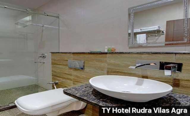 אגרה Hotel Rudra Vilas מראה חיצוני תמונה