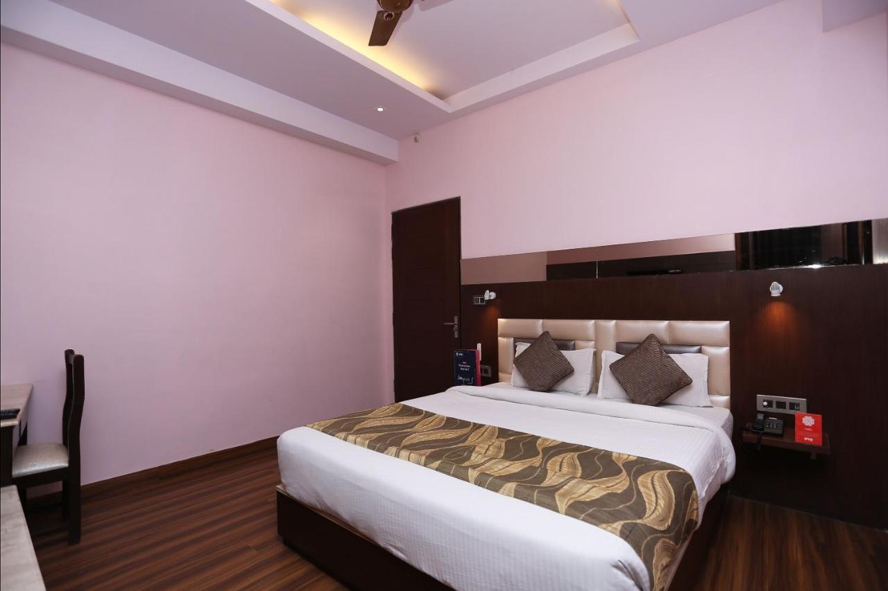 אגרה Hotel Rudra Vilas מראה חיצוני תמונה