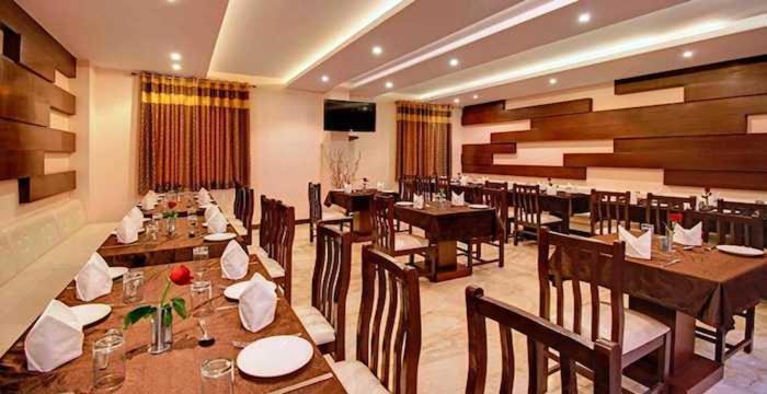 אגרה Hotel Rudra Vilas מראה חיצוני תמונה